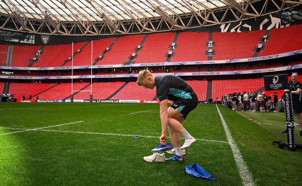 Tommy O'Brien prepares for the Leinster Rugby captain's run at San Mamés Stadium in Bilbao. Pic: Brendan Moran/Sportsfile Tommy O'Brien prepares for the Leinster Rugby captain's run at San Mamés Stadium in Bilbao. Pic: Brendan Moran/Sportsfile