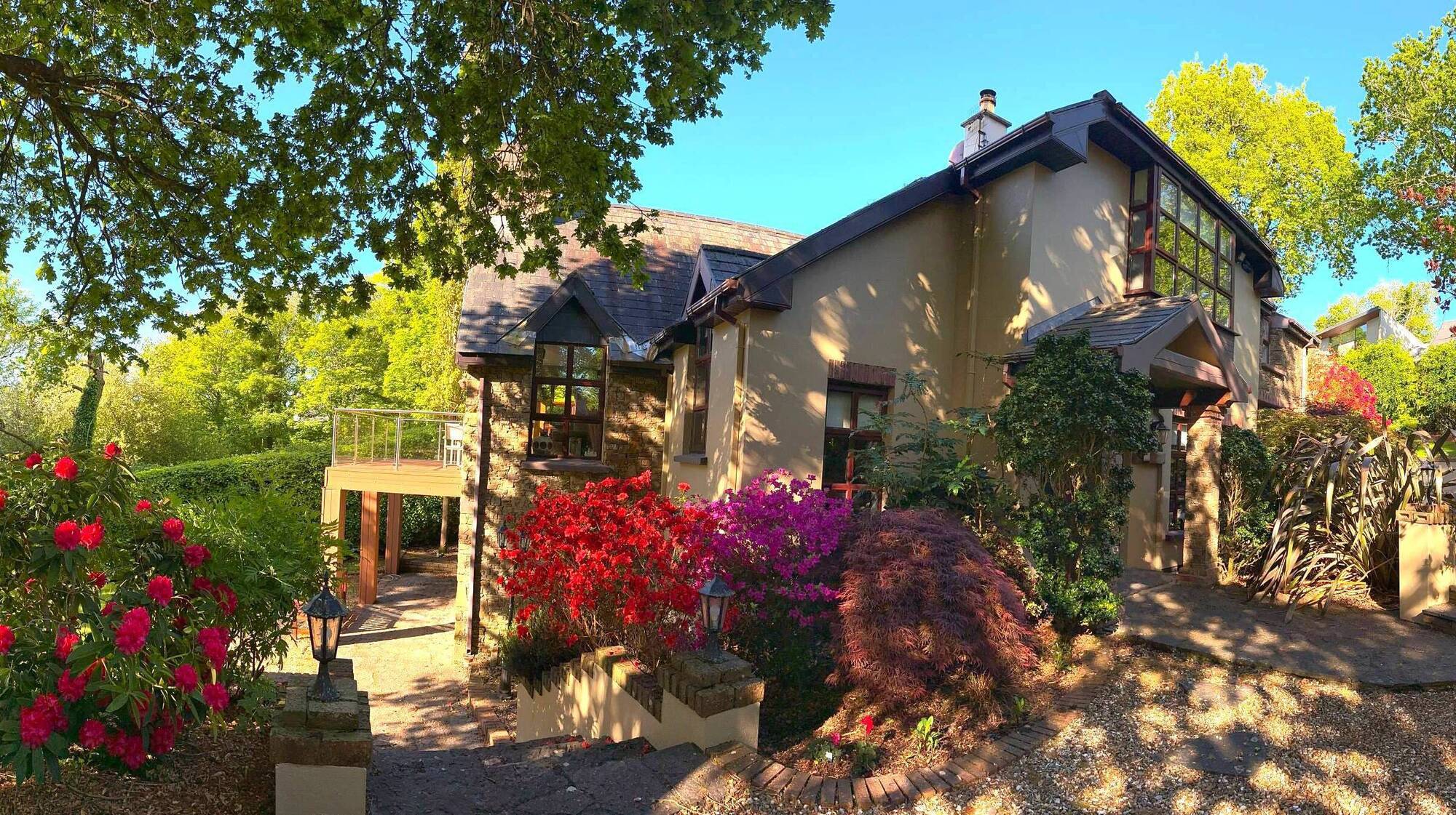€1.25m golf course-adjacent four-bed Monkstown home offers unparalleled calm and serenity