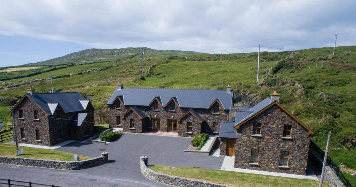 €1.2m Fantastic four-house property on Beara peninsula for sale — just in time for 3,000-strong O'Sullivan clan gathering