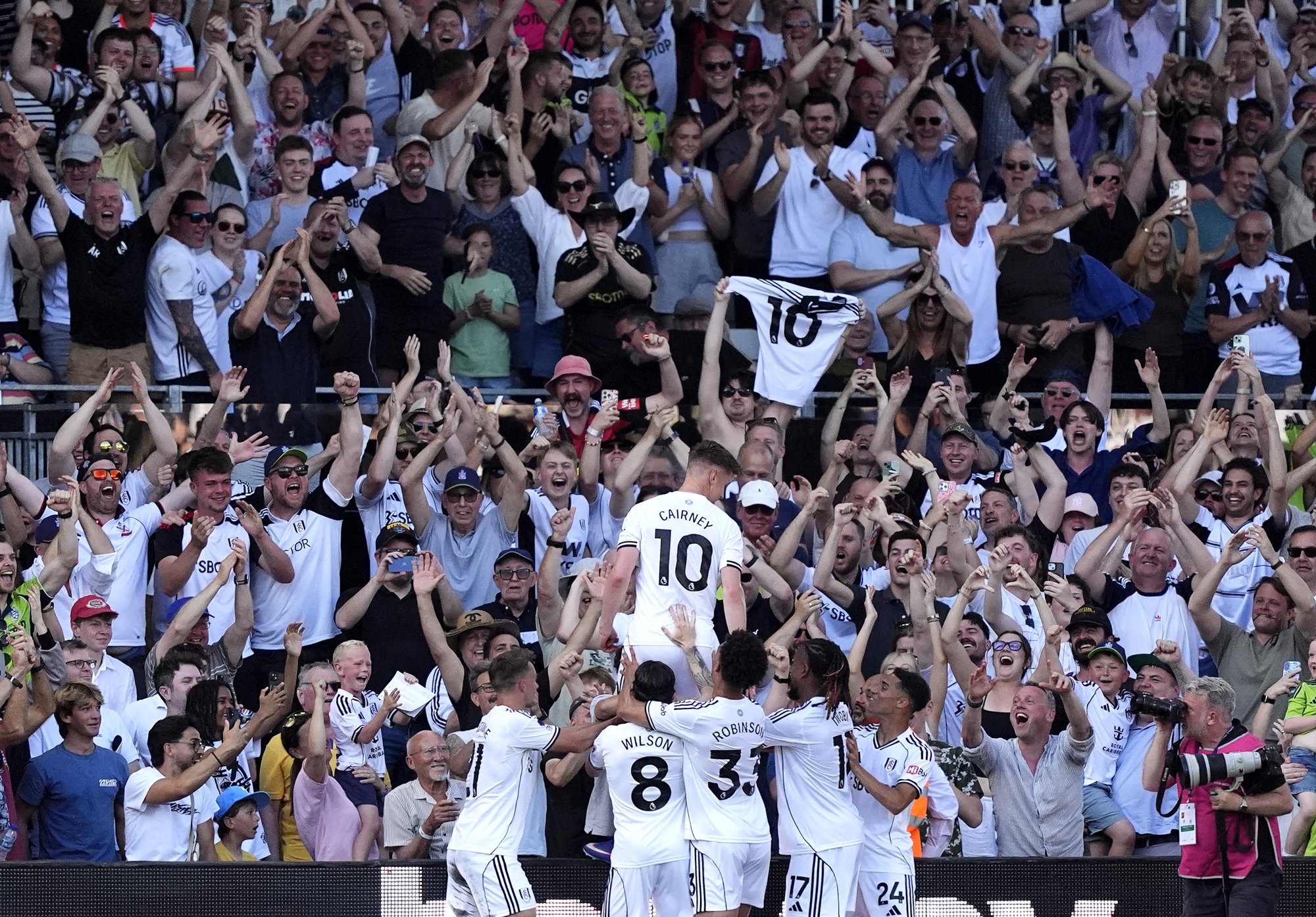 Silva farewell? Tom Cairney’s wondergoal seals winning finish for Fulham