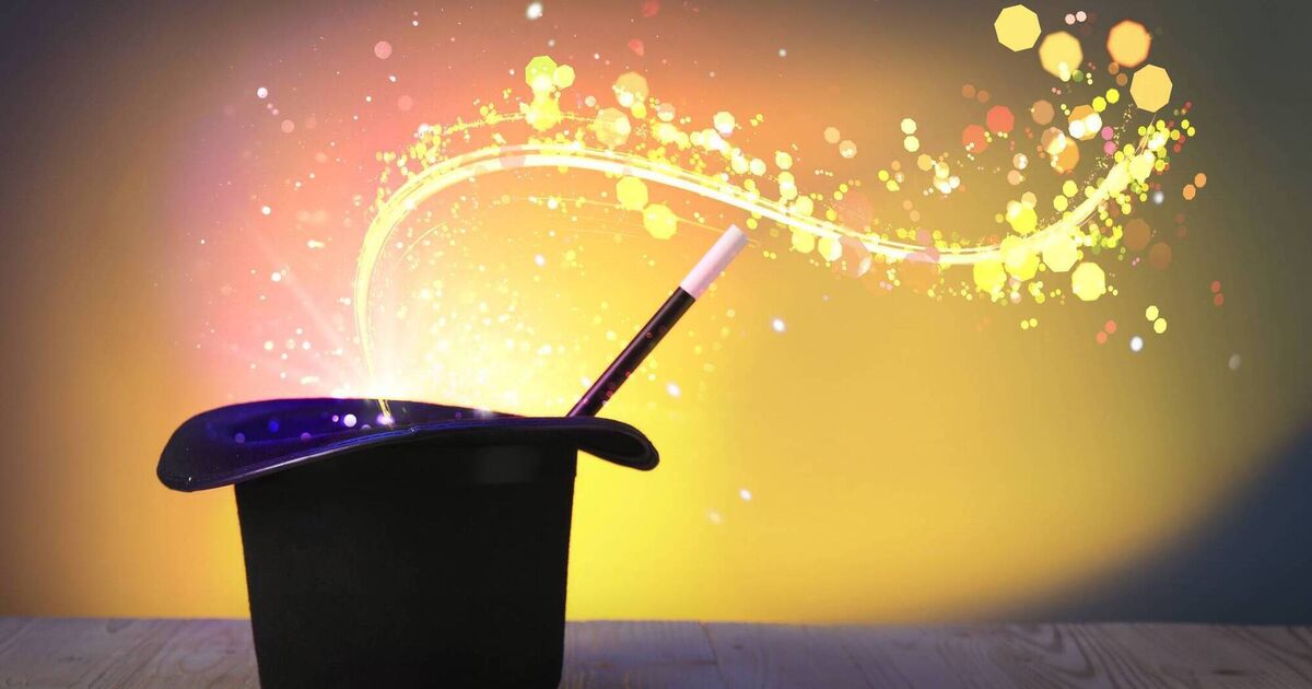 Magic Set Sparks Child's Imagination: Parenting in Digital Age