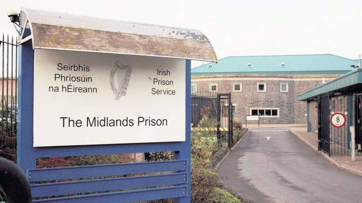 Inmate's death prompts warning from prison inspector about dangers 'of self-inflicted injuries'