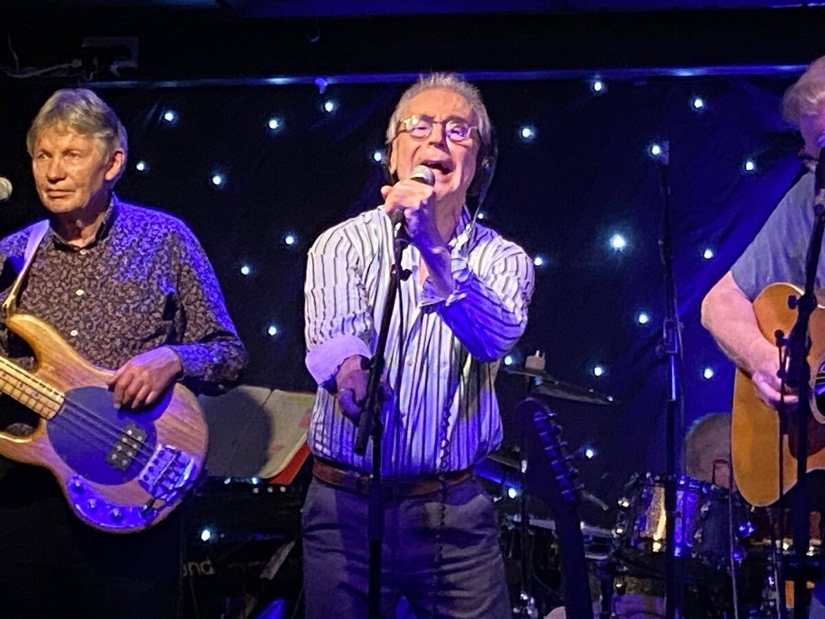 Jimmy MacCarthy on stage at the White Horse in Ballincollig. Jimmy MacCarthy on stage at the White Horse in Ballincollig.