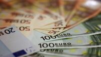 Average weekly earnings in Ireland hit €1,074