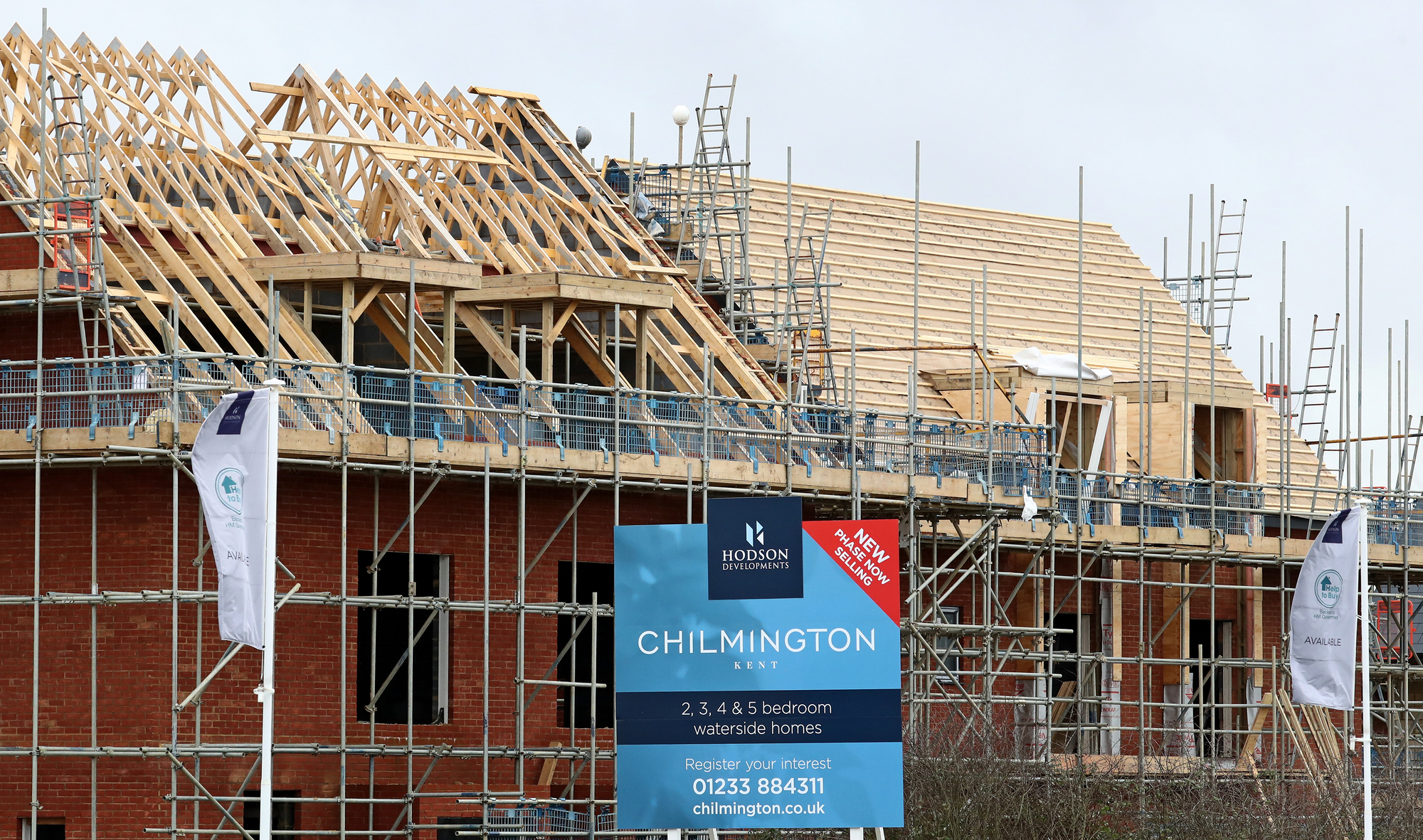 House prices forecast to rise 4% as homebuilding predicted to outperform expectations