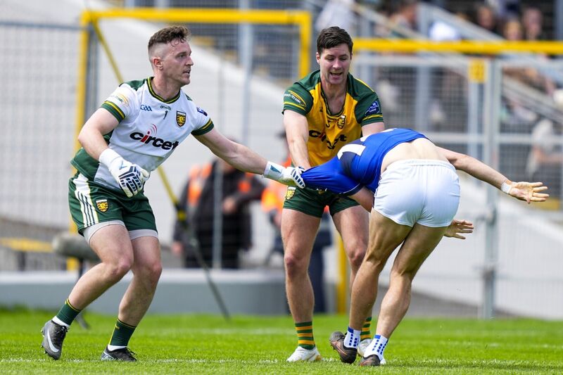 David Clifford of Kerry tussles with Brendan McCole and Gavin Mulreany of Donegal. Pic: ©INPHO/James Lawlor David Clifford of Kerry tussles with Brendan McCole and Gavin Mulreany of Donegal. Pic: ©INPHO/James Lawlor