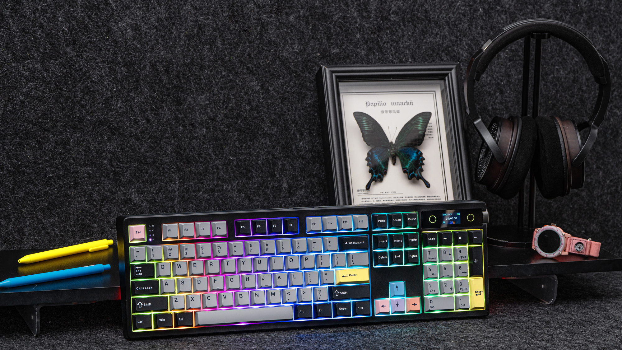 Epomaker TH108 Pro review: A feature-packed keyboard with a built-in display