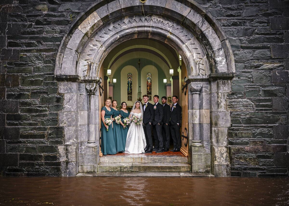 Elisabeth Villa and Anthony McSweeney with their wedding party. Pictures: John Sexton Photography Elisabeth Villa and Anthony McSweeney with their wedding party. Pictures: John Sexton Photography