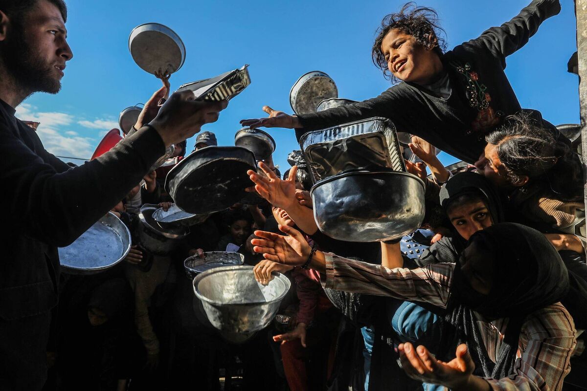 Palestinians, mainly children, wait to get hot food distributed by a charity organization as food shortages continue amid Israeli attacks and ongoing restrictions on the entry of aid in Khan Yunis, Gaza on March 09, 2026. Picture: Abed Rahim Khatib/Anadolu via Getty Images Palestinians, mainly children, wait to get hot food distributed by a charity organization as food shortages continue amid Israeli attacks and ongoing restrictions on the entry of aid in Khan Yunis, Gaza on March 09, 2026. Picture: Abed Rahim Khatib/Anadolu via Getty Images