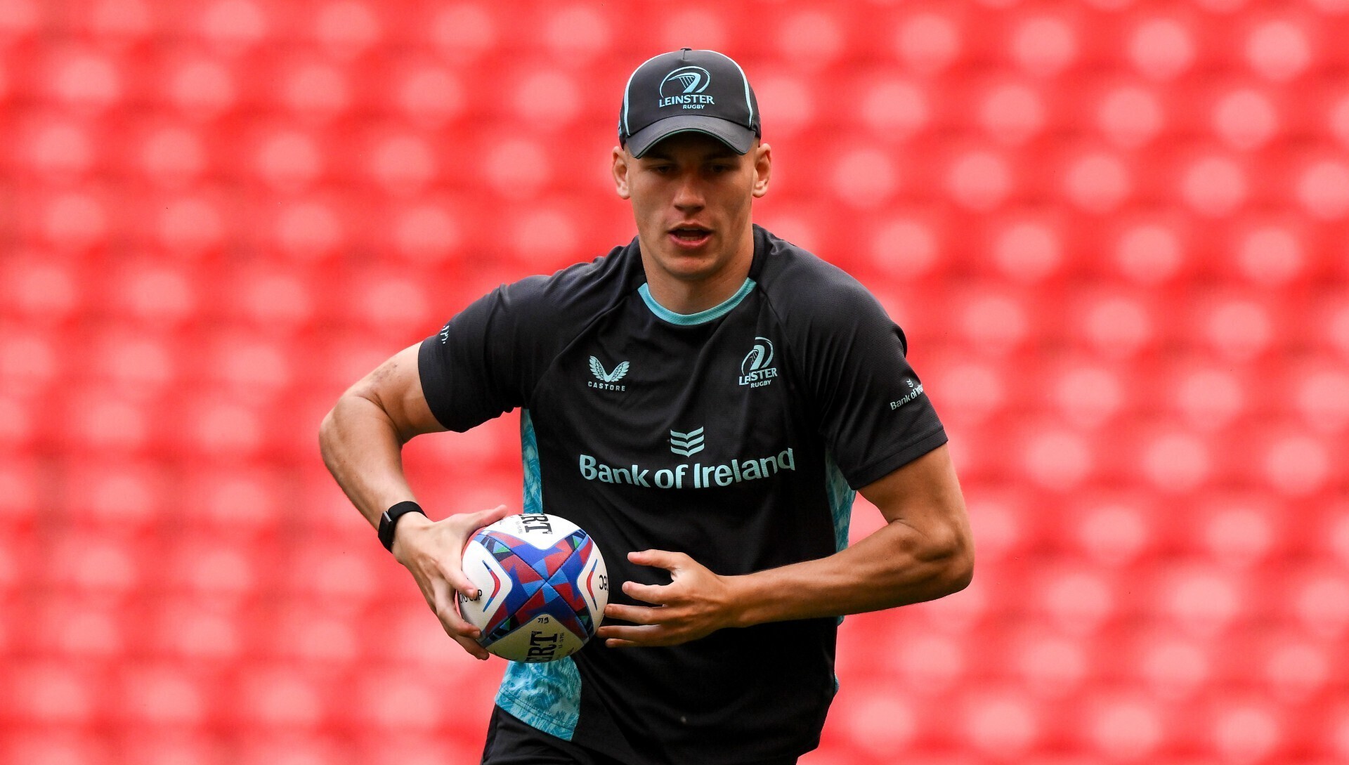 Returning Sam Prendergast can give 'grieving' Leinster a boost