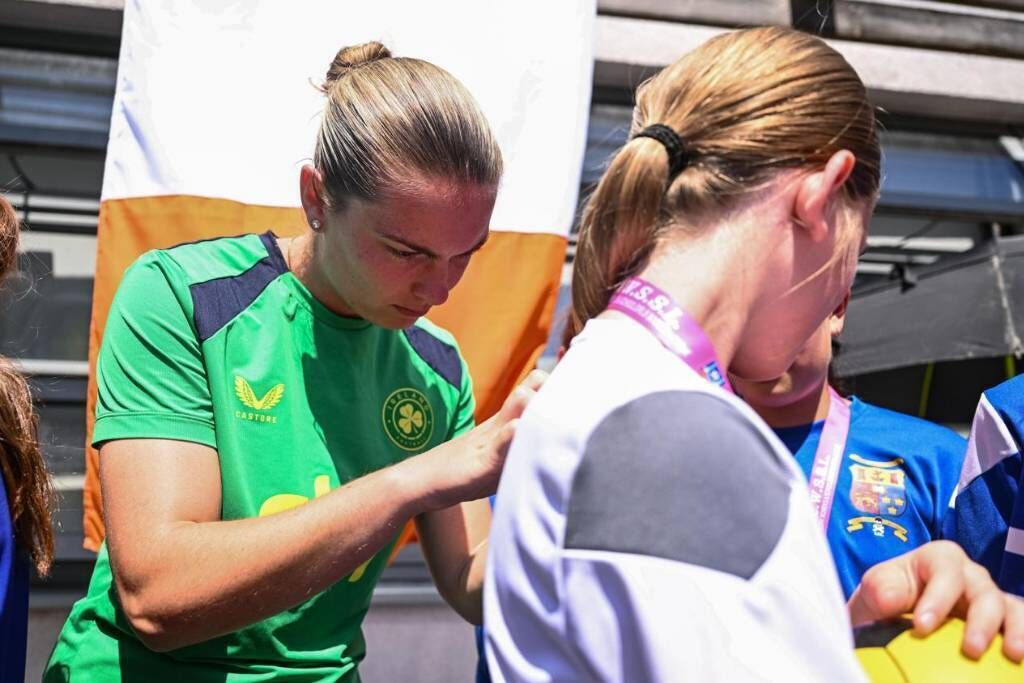 Saoirse Noonan signs an autograph for a fan. Pic: Ben McShane/Sportsfile Saoirse Noonan signs an autograph for a fan. Pic: Ben McShane/Sportsfile
