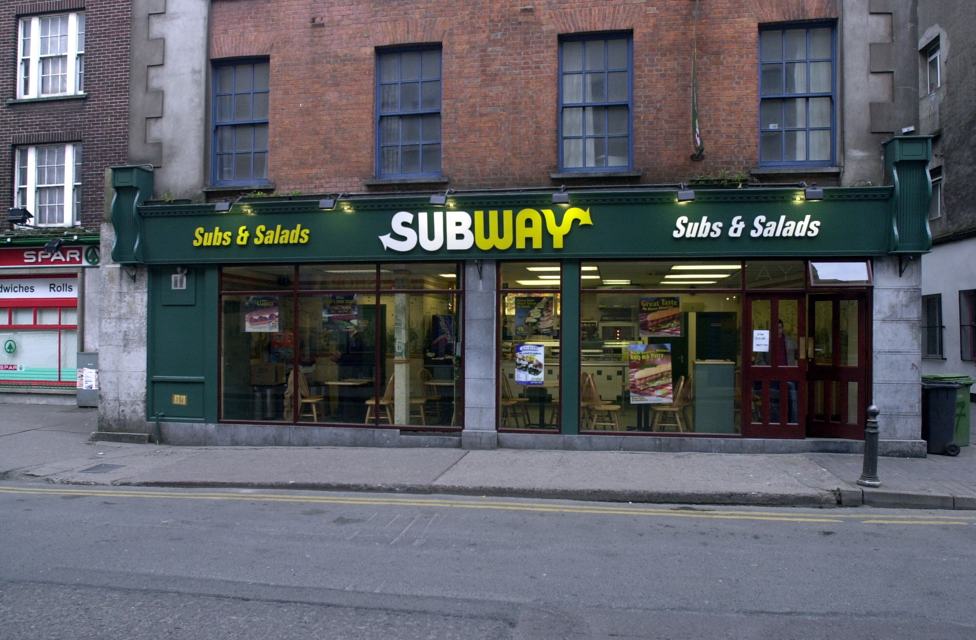 Cork man told Subway worker 'you are not Irish – go back to your own country' during robbery, court told