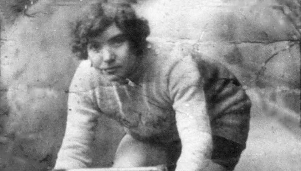 Clodagh Finn: Female cycling pioneers were told they risked ‘bicycle face’, but time has not removed barriers