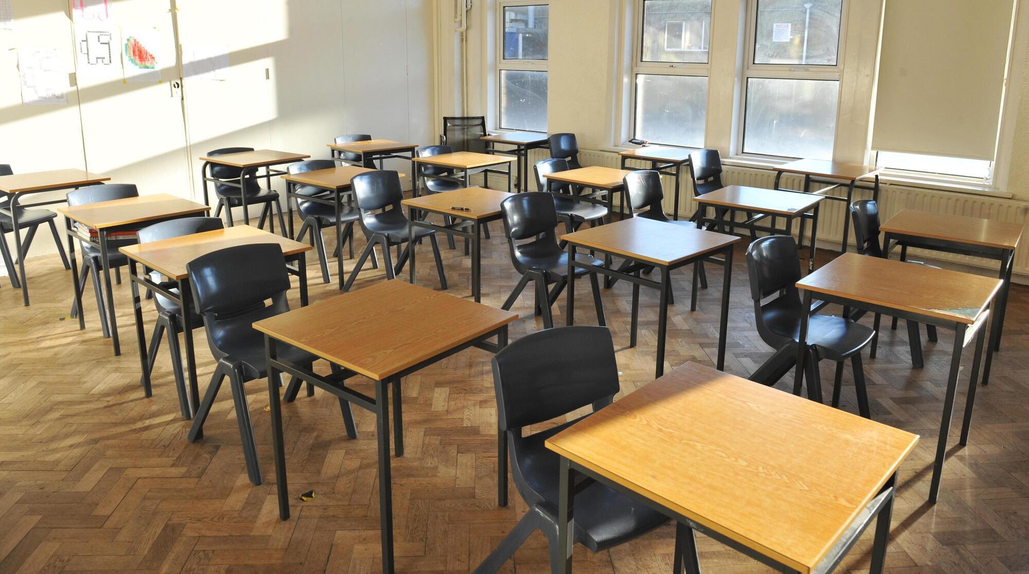 Anti-terrorism unit helping gardaí find suspect behind bomb and shooting threats to Carlow schools