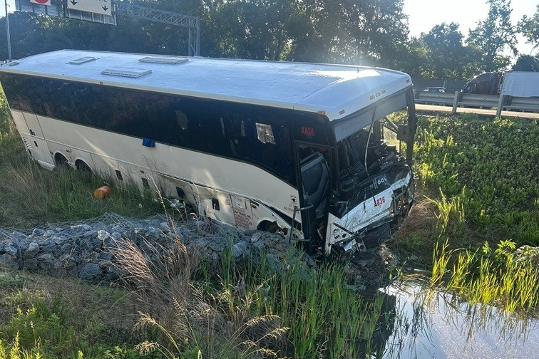Five people dead after bus collides with cars in Virginia