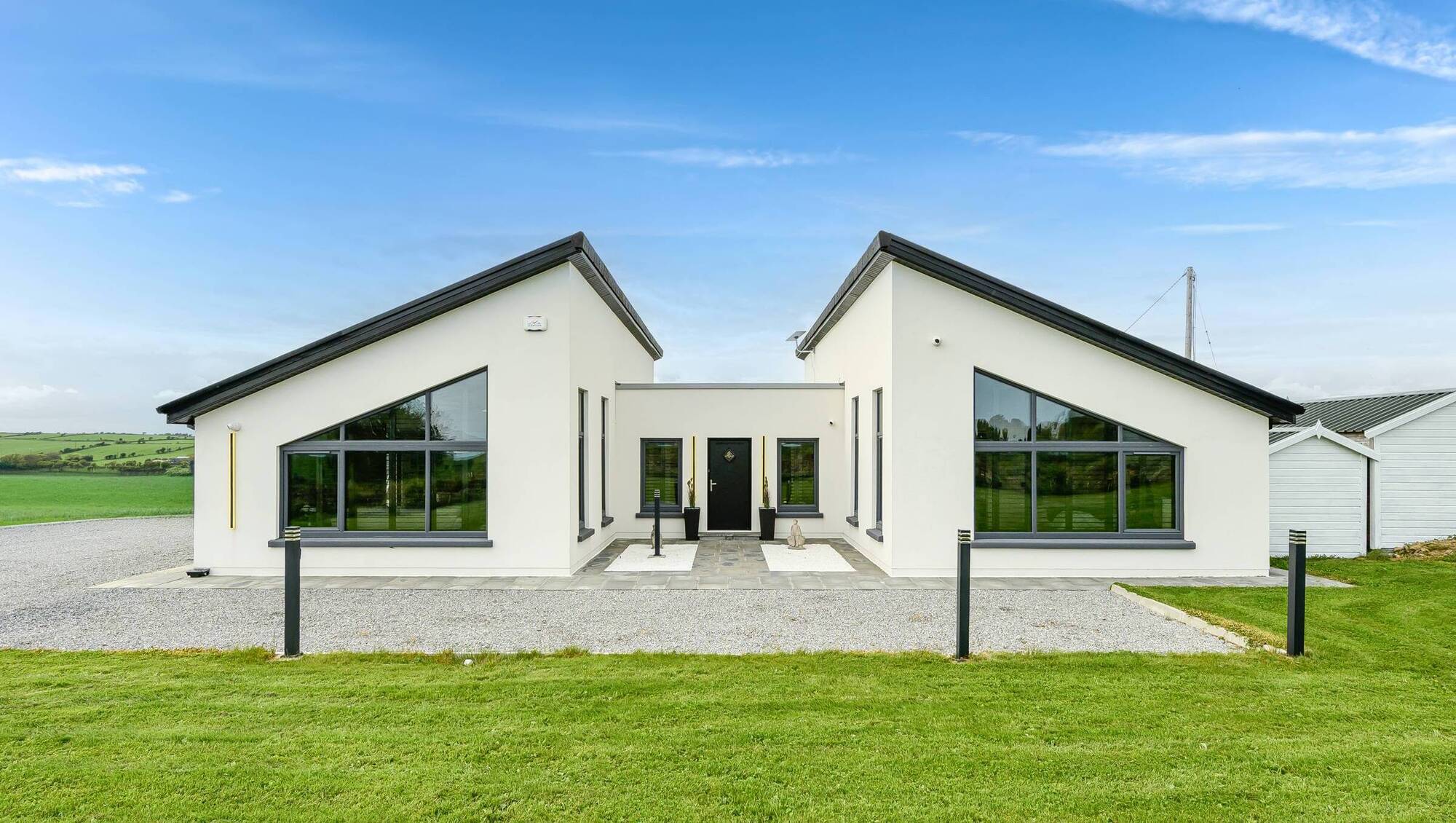 A high-spec, high-tech Nohoval home on the market for €795k