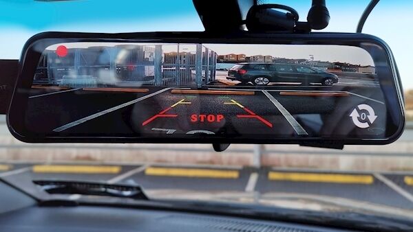 VanTop H610 with parking assist reversing camera. VanTop H610 with parking assist reversing camera.