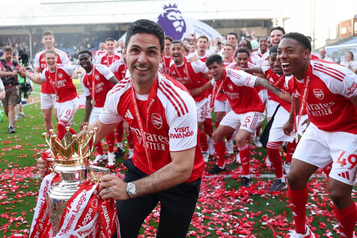 Mikel Arteta, manager of Arsenal celebrates with the Premier League trophy after the Premier League match between Crystal Palace and Arsenal at Selhurst Park on May 24, 2026 in London, England. (Photo by Michael Regan/Getty Images For Premier League)