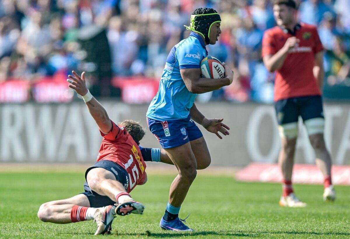 Kurt-Lee Arendse of the Vodacom Bulls and Mike Haley of Munster Pic ©INPHO/Steve Haag Sports/Christiaan Kotze