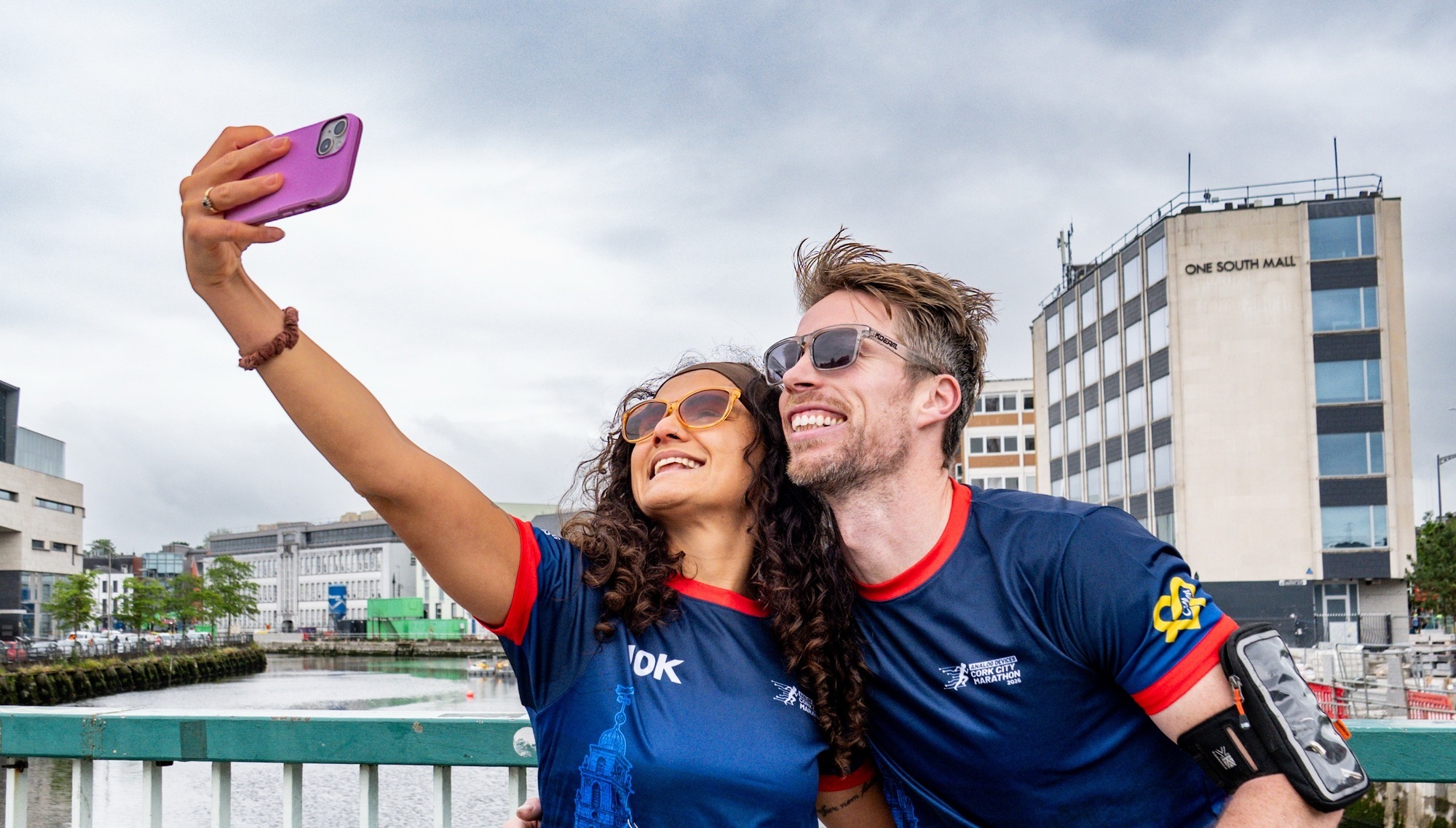 Over 12,000 runners take over Cork City as marathon underway