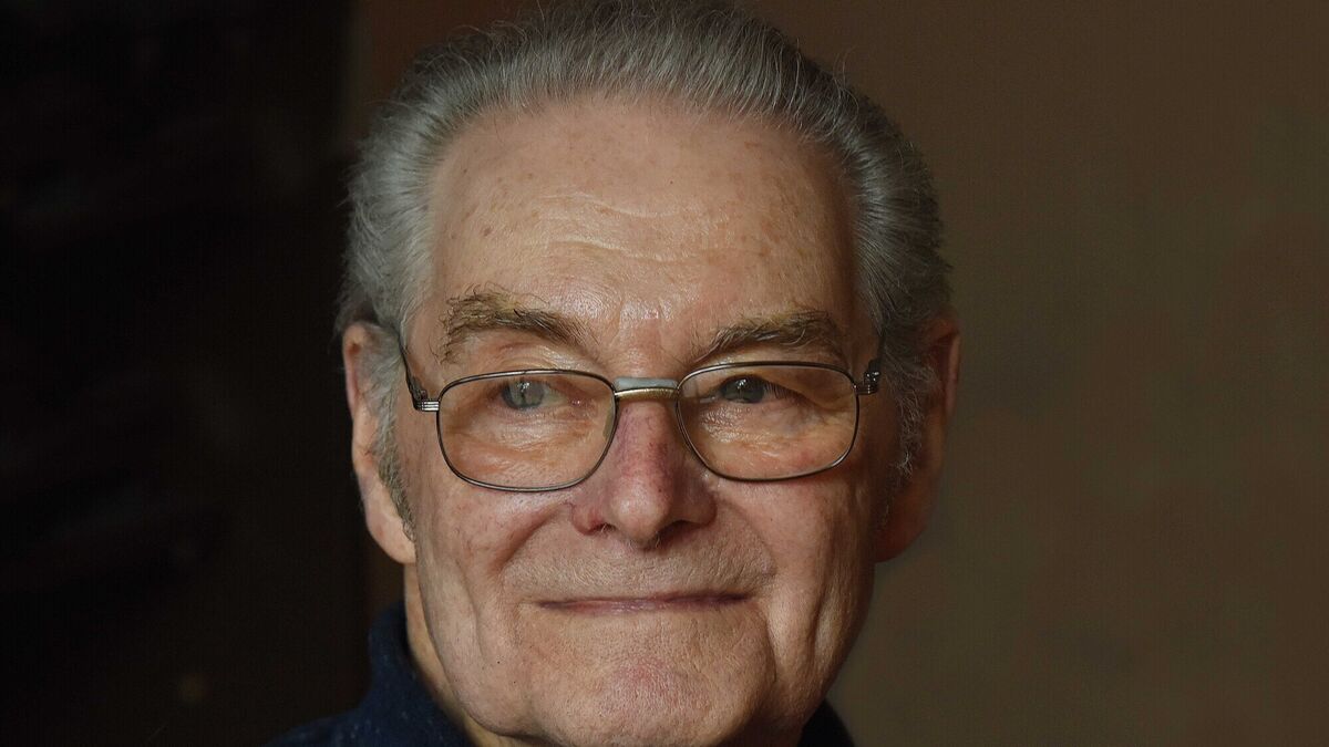 Holocaust survivor Tomi Reichental dies aged 90