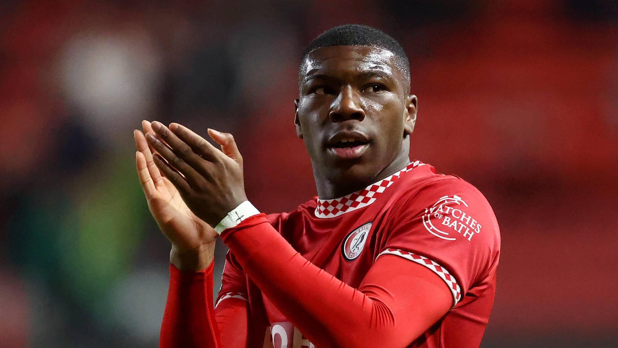 Turkish club Goztepe on verge of snapping up Ireland international Sinclair Armstrong