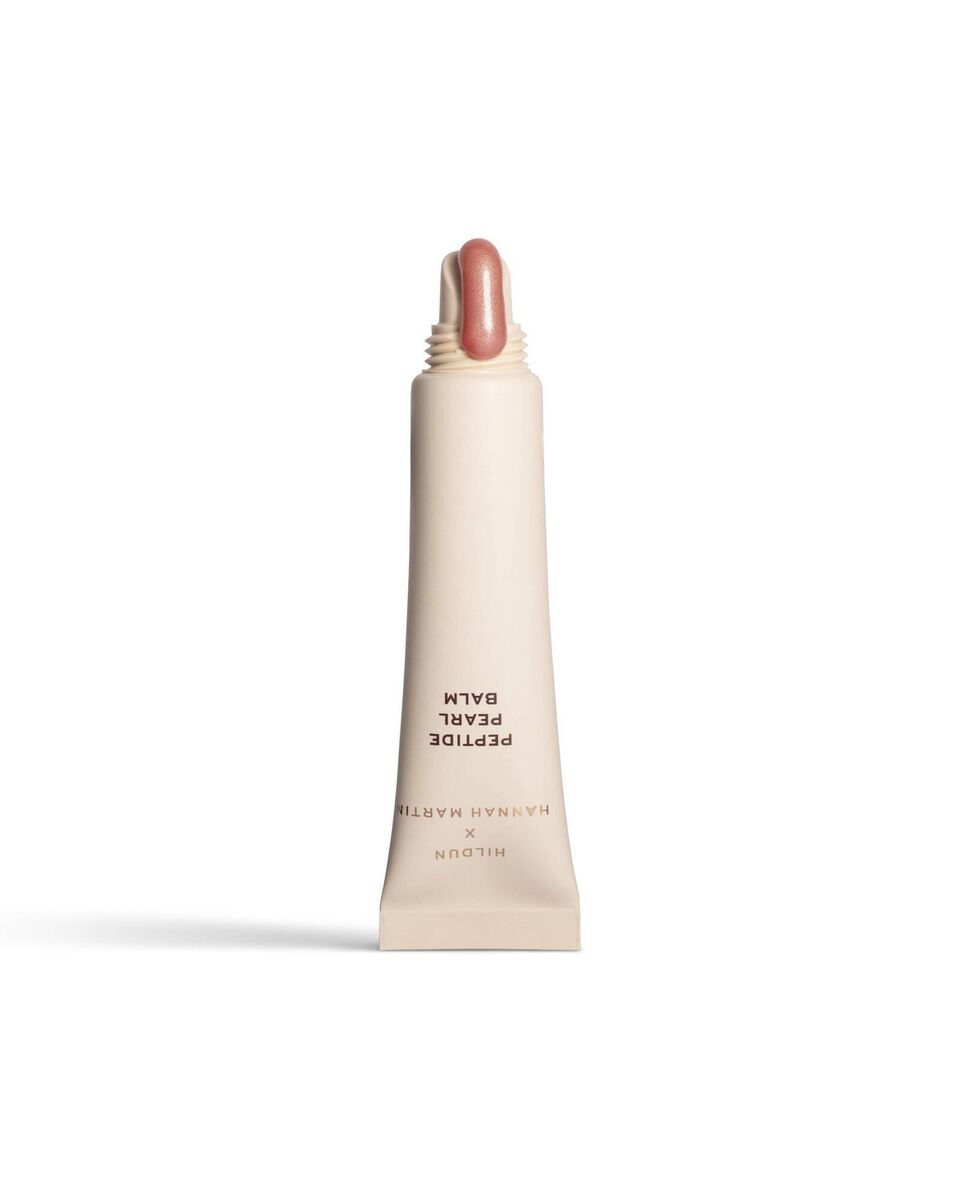 8. Hildun x Hannah Martin III Lumière Capturée Peptide Pearl Balm