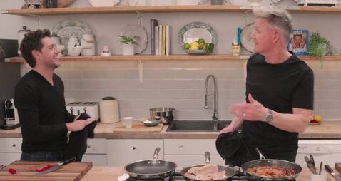 Gordon Ramsay joins Niall Horan for an Irish fry-up — and struggles to pronounce 'Clonakilty'