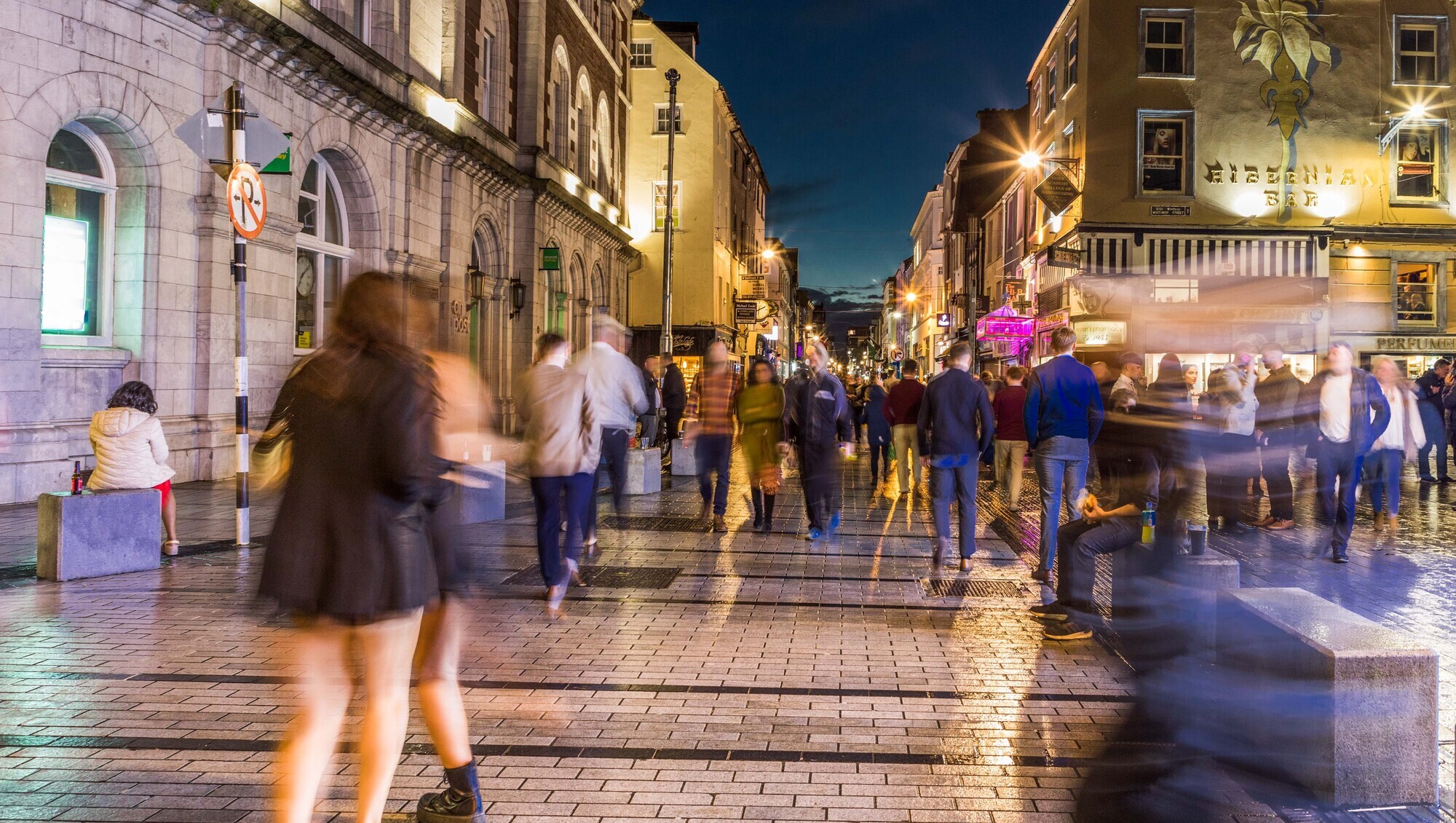 The incident occurred at the entrance to a pub on Oliver Plunkett Street. File picture: David Creedon