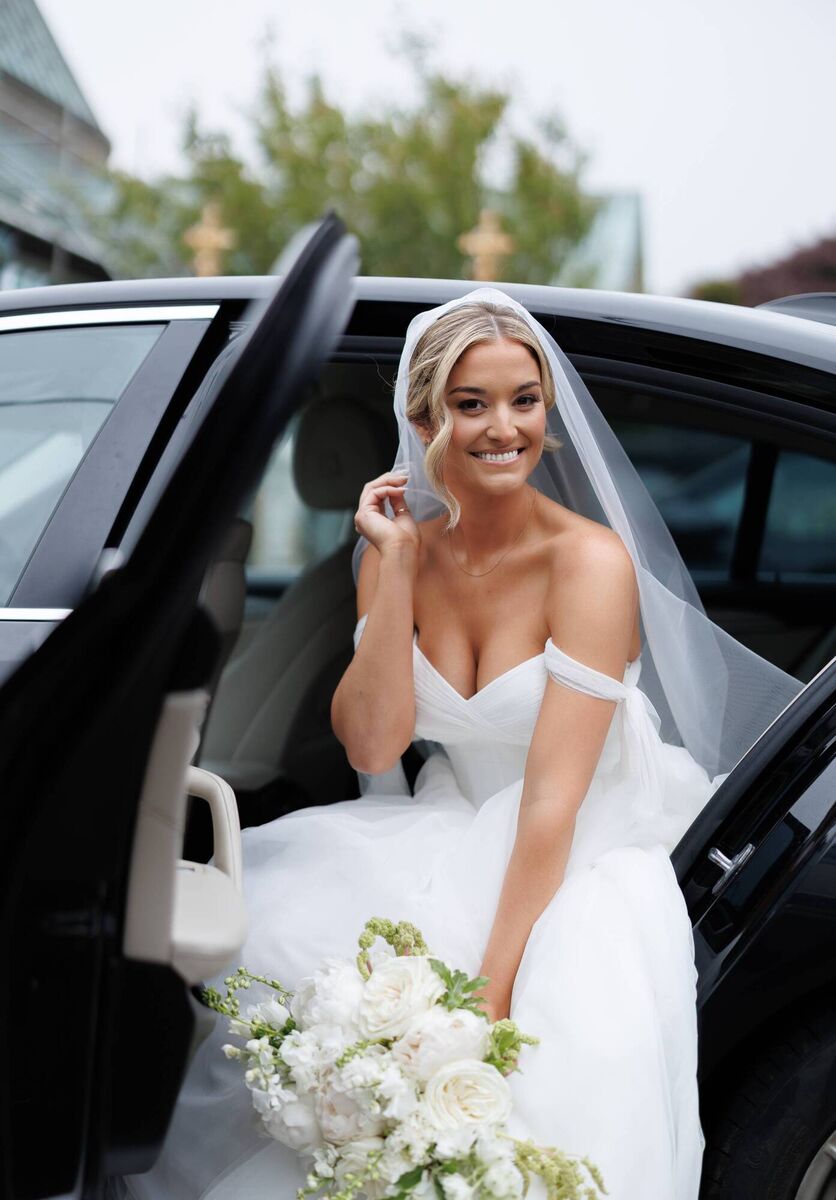 Olivia Buschini. Pictures: Padraig Healy Wedding Photography