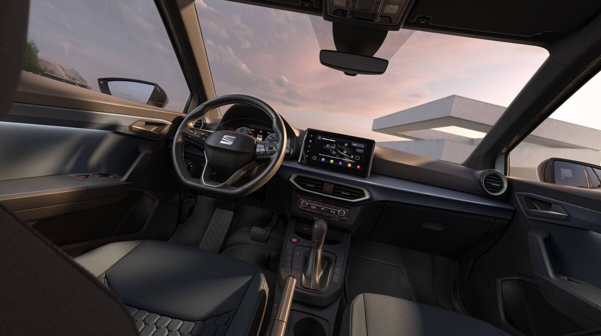 The Arona's interior décor is pretty old-school, and is simple and a pleasure to use.