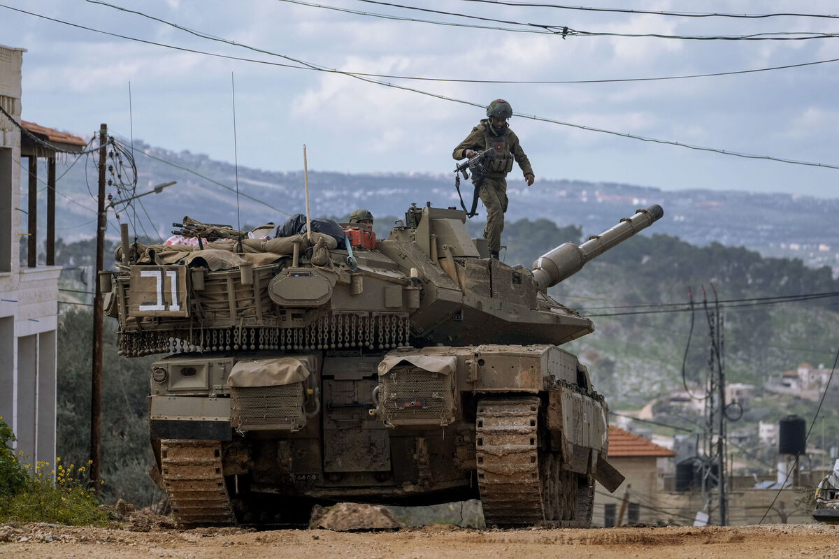 Israeli tanks during an ongoing army operation in the West Bank Jenin refugee camp. Israeli tanks during an ongoing army operation in the West Bank Jenin refugee camp.