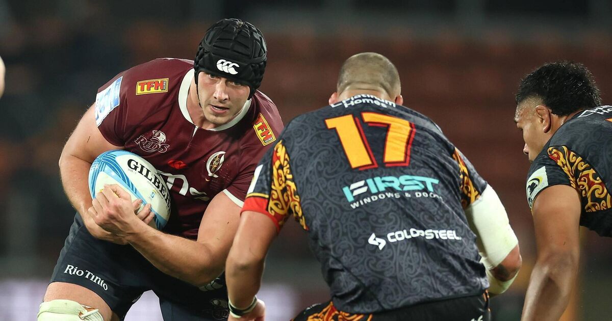 New Zealand lock up Super Rugby semi-final places as Crusaders, Chiefs and Blues progress