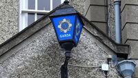 Garda sign.jpg Garda lantern sign