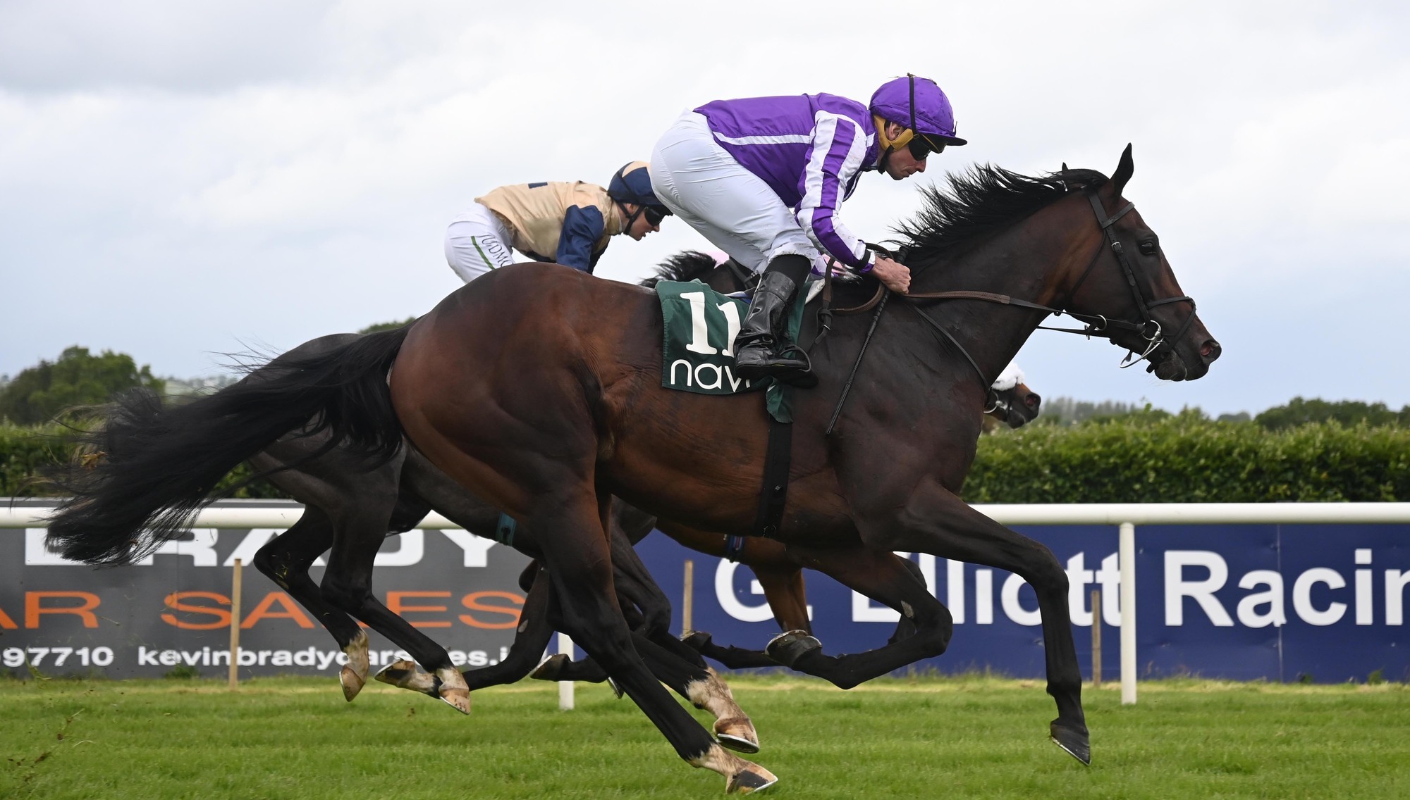 Isaac Newton bounces back under 'savage' Moore ride 