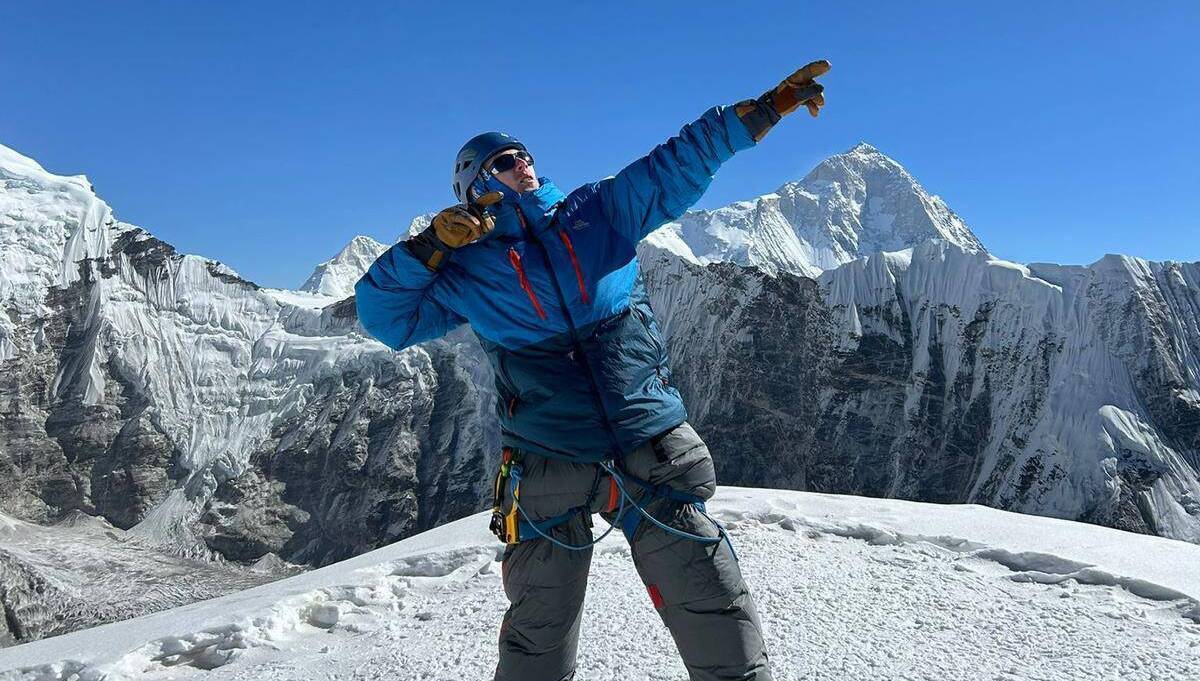 Youngest Irish person to climb Everest: How a day in the ‘death zone’ led to a once-in-a-lifetime achievement