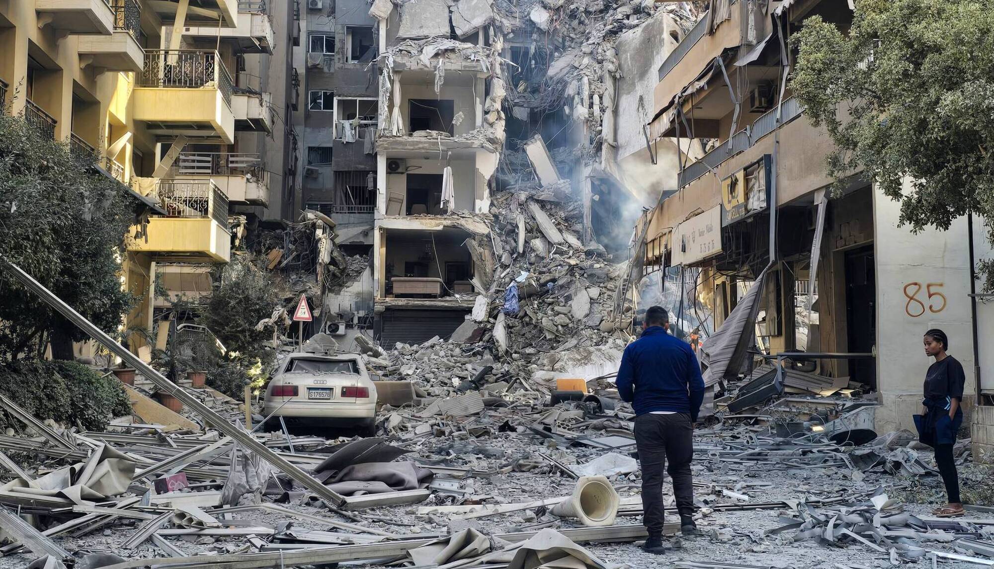 Iran halts strikes on Israel as new attacks threatened return to full-scale war