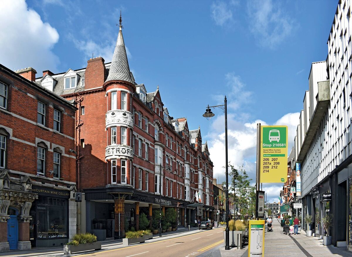 Cork's new electric trams ran past the Metropole Hotel on McCurtain St shortly after it opened its doors in 1893. Now the proposed Cork Luas is planned to run on the same street. Image: LuasCork.ie