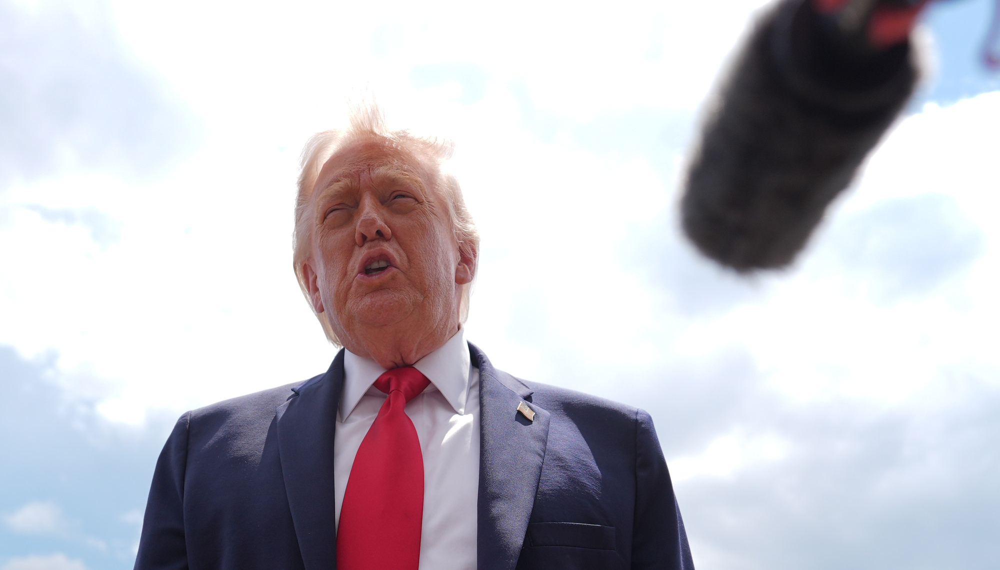 Trump says pilots are fine after US helicopter crashes near Strait of Hormuz