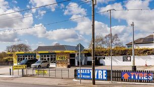 <p>Abbeyside Tyre Centre, Dungarvan</p> <p>Abbeyside Tyre Centre, Dungarvan</p>