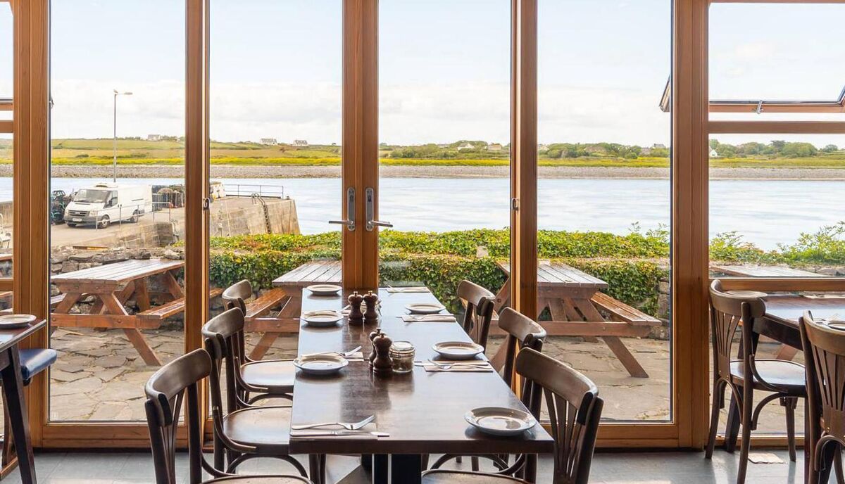 Linnane's Lobster Bar New Quay, Co. Clare, Ireland Linnane's Lobster Bar New Quay, Co. Clare, Ireland