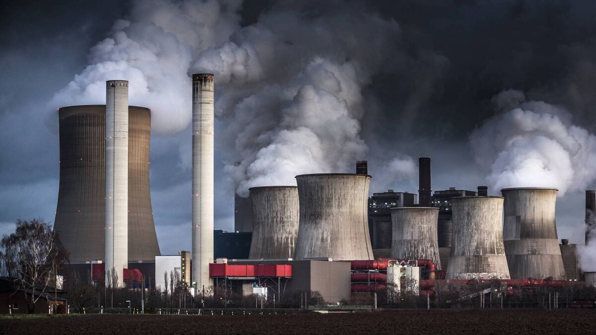 Current rate of warming will push planet to more severe heatwaves, storms and floods by 2030