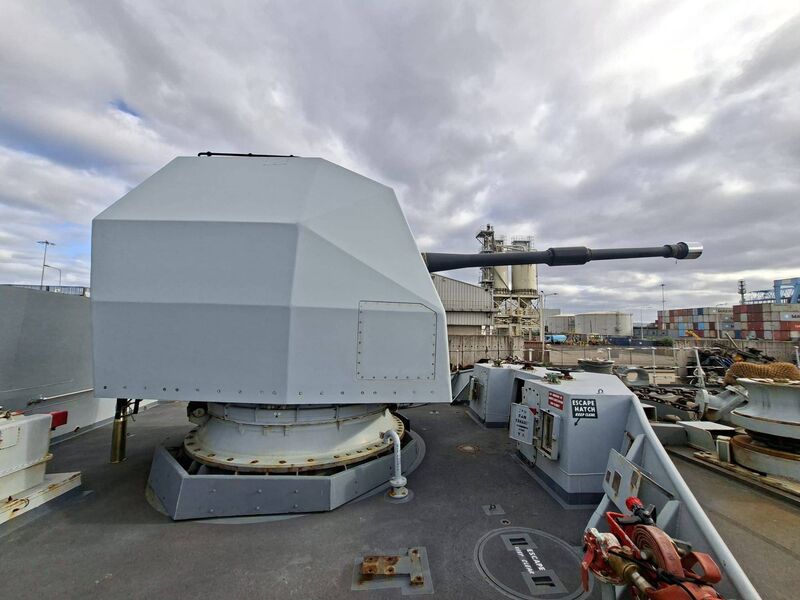 A naval gun mounted on HMS Somerset. Photo: Cormac O’Keeffe. 
