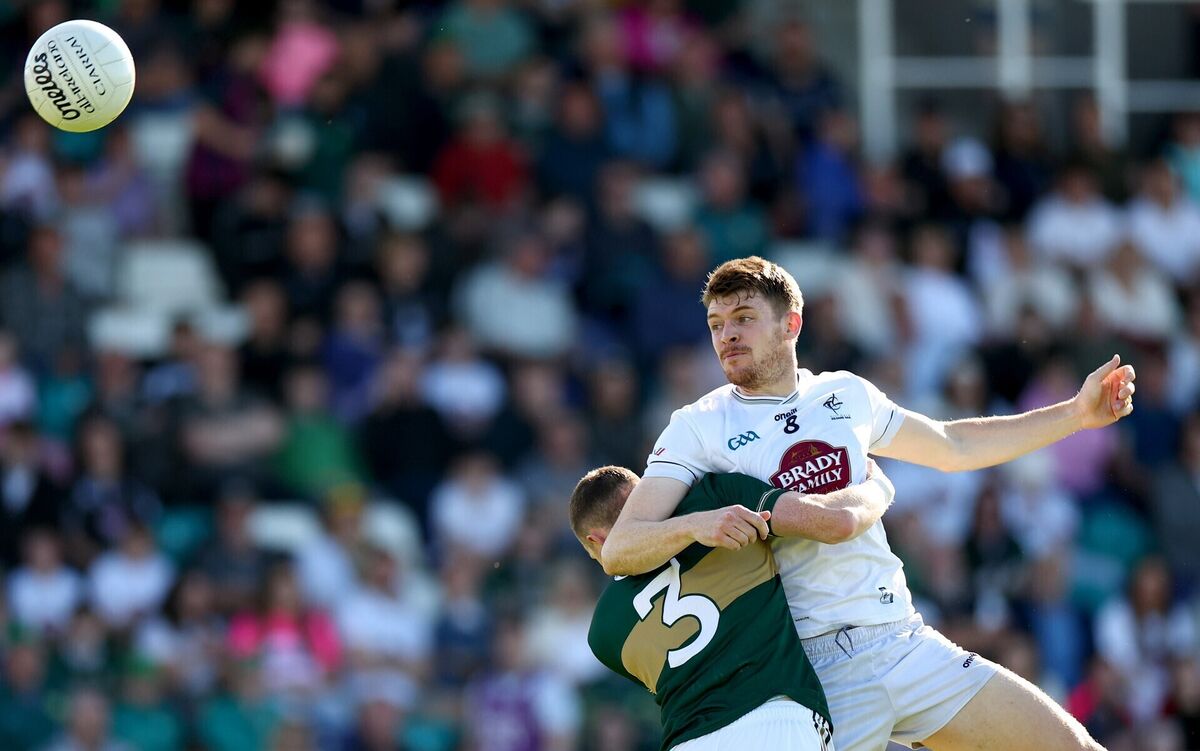 Kerry’s Jason Foley and Kevin Feely of Kildare. Pic: ©INPHO/James Crombie. Kerry’s Jason Foley and Kevin Feely of Kildare. Pic: ©INPHO/James Crombie.