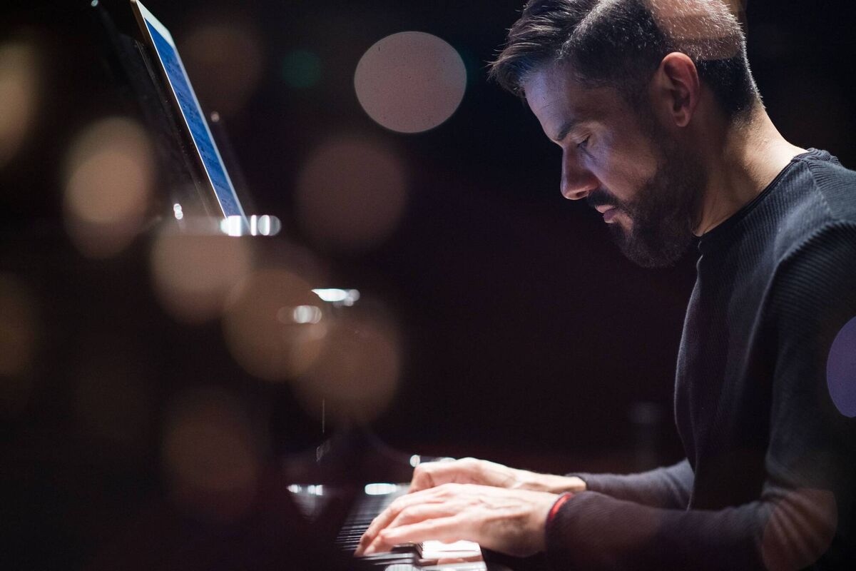 Diana Tishchenko and Argentinean pianist José Gallardo team up for a performance. Picture: Carlos Porfirio Diana Tishchenko and Argentinean pianist José Gallardo team up for a performance. Picture: Carlos Porfirio