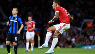 Depay and Fellaini give United the advantage on Champions League return