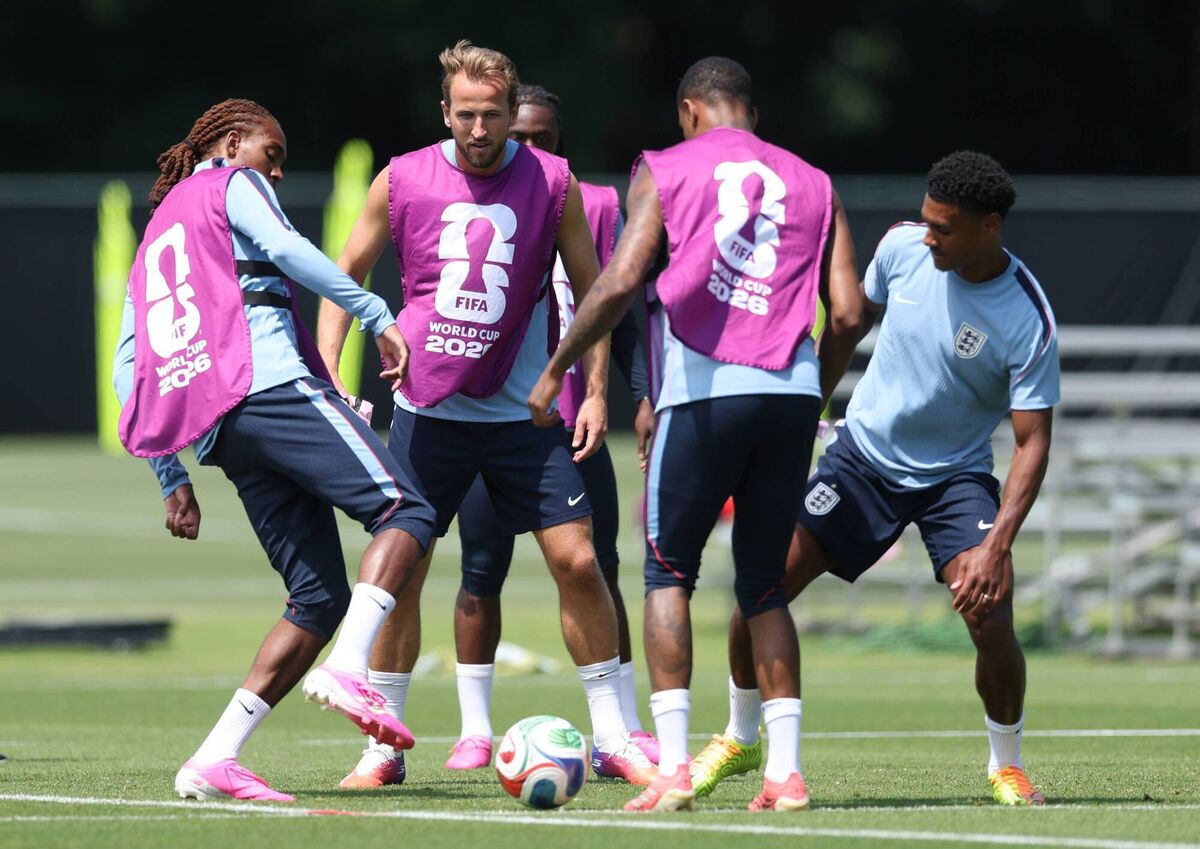 Djed Spence #25 of England controls the ball whilst under pressure from teammates Harry Kane #9, Ezri Konsa #2 and Ollie Watkins #19 during the training session of England one day ahead of the FIFA World Cup 2026 Group L match between England and Croatia at Dallas Stadium on June 16, 2026 in Dallas, Texas. (Photo by Richard Pelham/Getty Images)