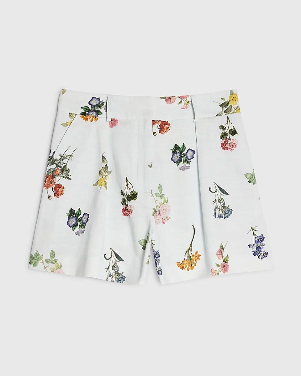 4. The Floral Linen Blend 4. The Floral Linen Blend