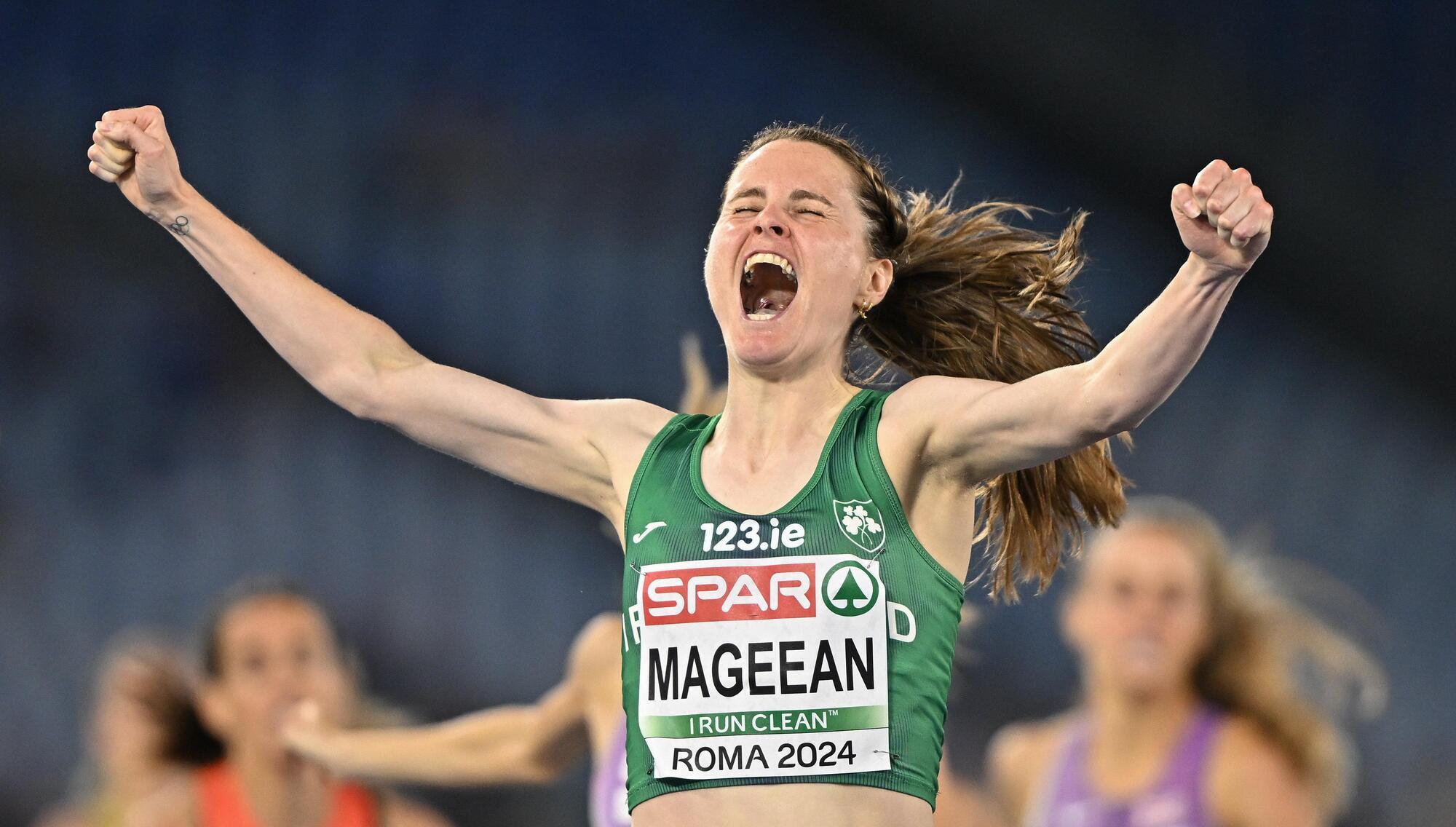 Ireland's Ciara Mageean celebrates winning the women's 1500m final during day three of the 2024 European Athletics Championships. Pic: Sam Barnes/Sportsfile.