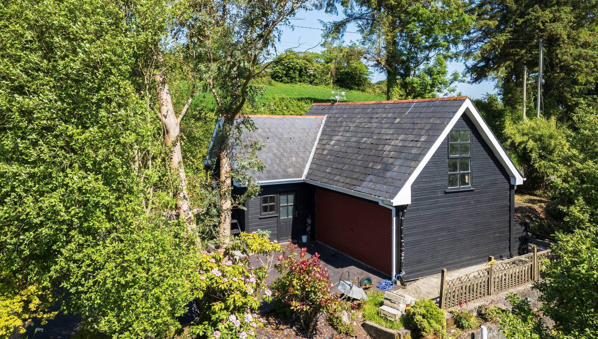 €495k Charming Rossmore home is rural, but not remote